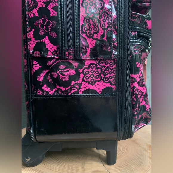 Betsey Johnson 90s Vintage Lace Rolling Suitcase - Picture 10 of 10